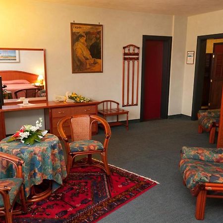 Hotel Villa Isabela SantʼAngelo Exteriör bild